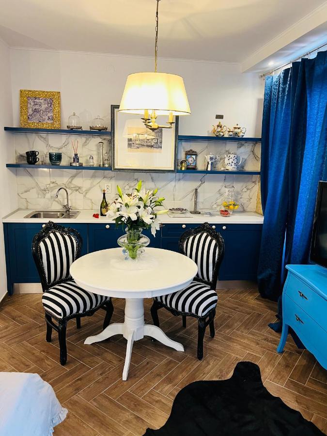 La Dolce Vita Luxury Apartments With Best Free Private Parking In City Center Pula Dış mekan fotoğraf