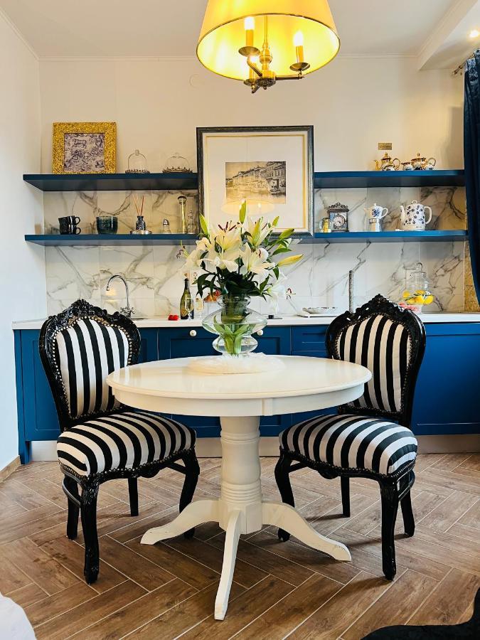 La Dolce Vita Luxury Apartments With Best Free Private Parking In City Center Pula Dış mekan fotoğraf
