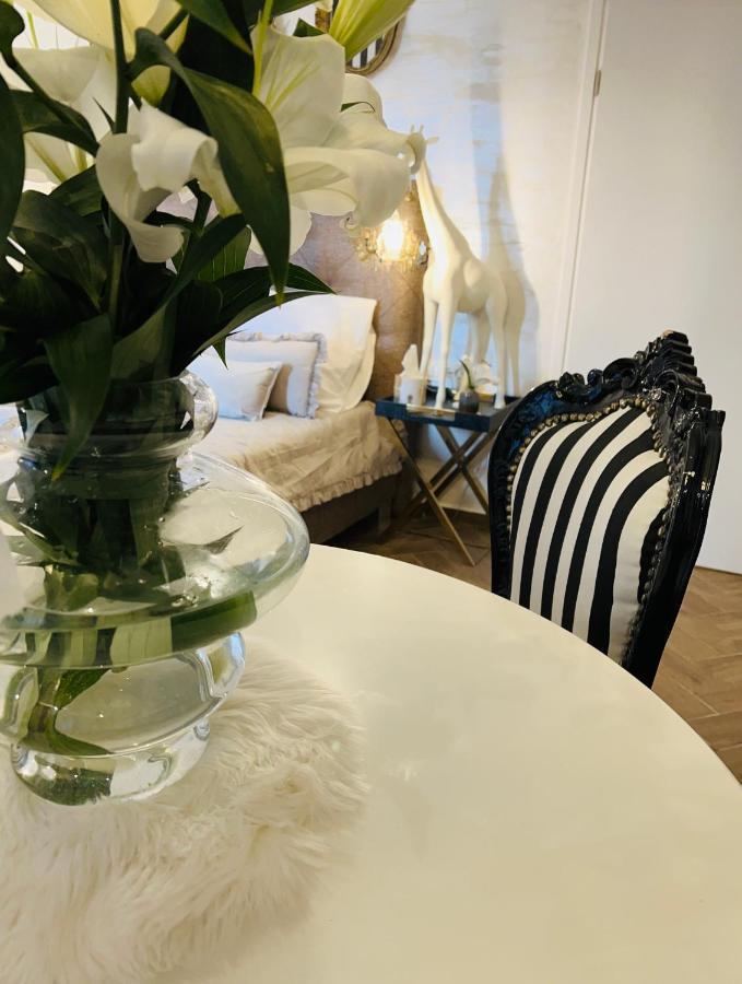 La Dolce Vita Luxury Apartments With Best Free Private Parking In City Center Pula Dış mekan fotoğraf
