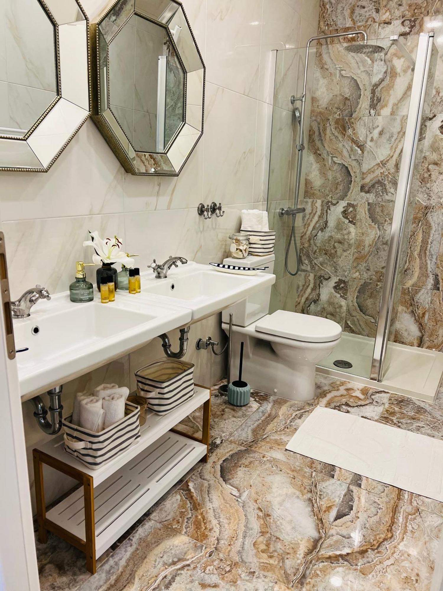 La Dolce Vita Luxury Apartments With Best Free Private Parking In City Center Pula Oda fotoğraf